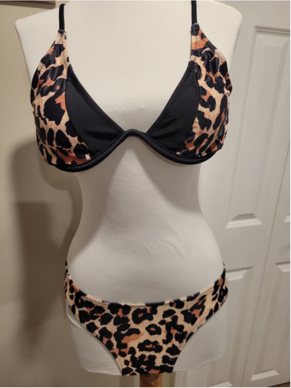 NWT Beachsissi Leopard Print Bikini Two Piece Set XL